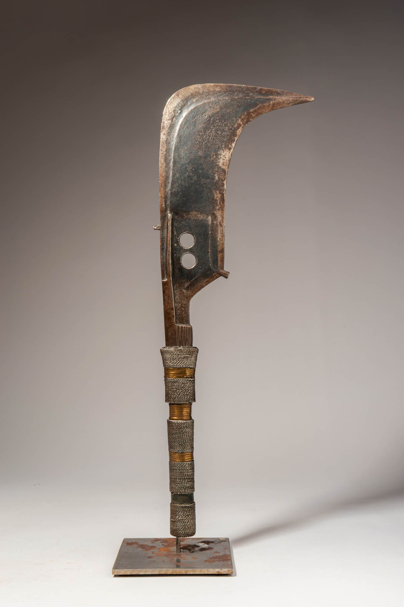 MANGBETU TRUMBASH SICKLE KNIFE - 2