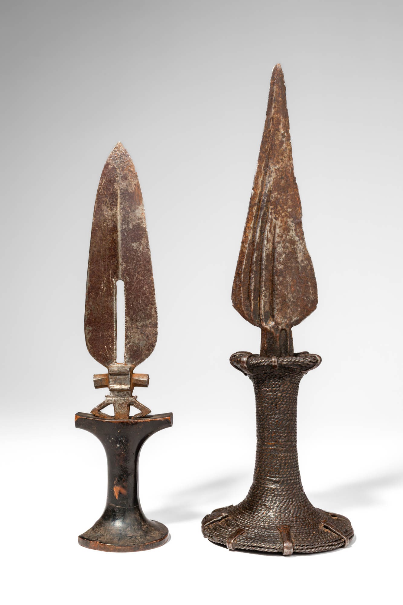AFRICAN MACHETE AND AFRICAN ADIO KNIFE (1 of 6)