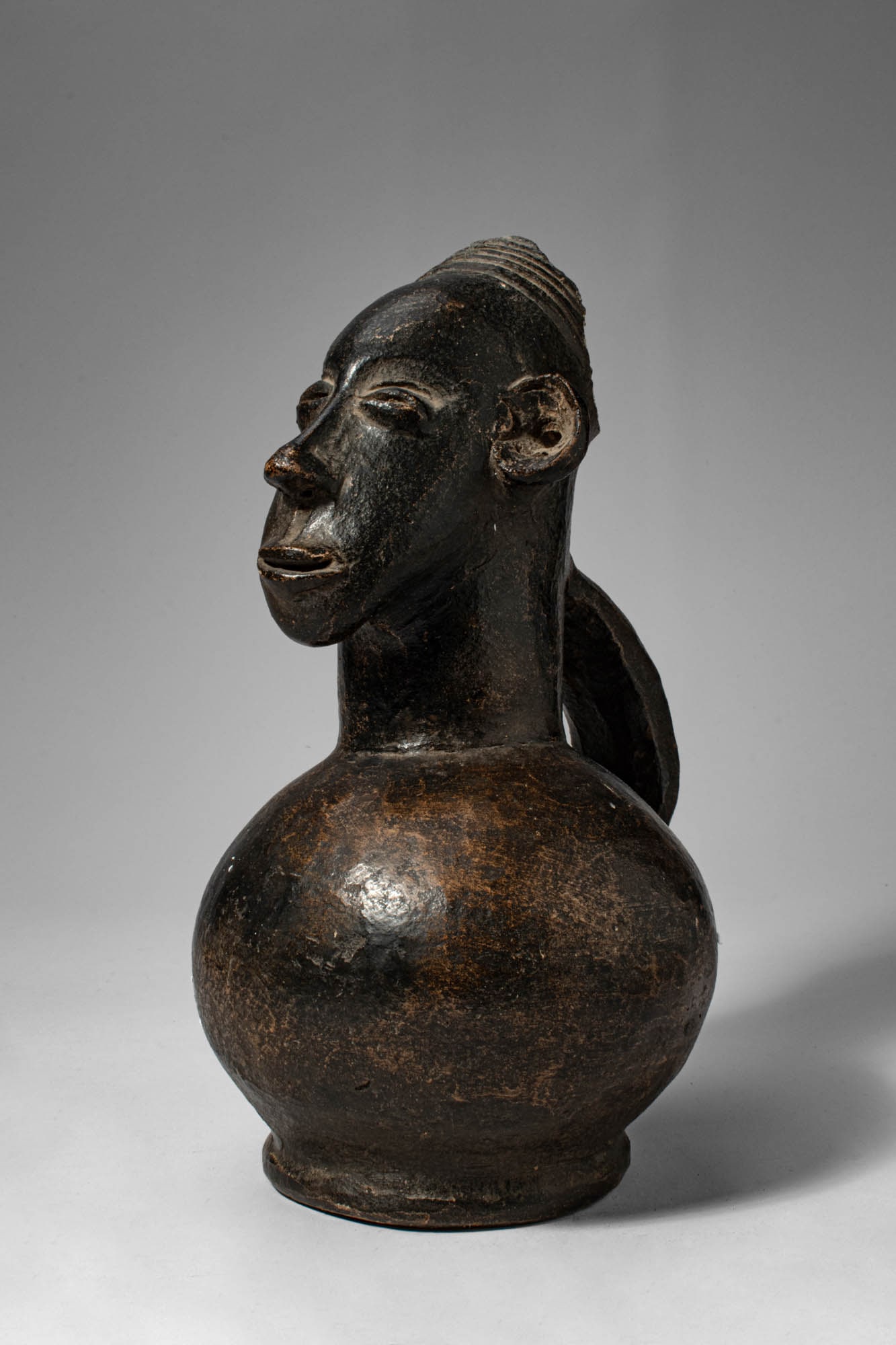 MANGBETU ANTHROPOMORPHIC TERRACOTTA VESSEL (1 of 6)