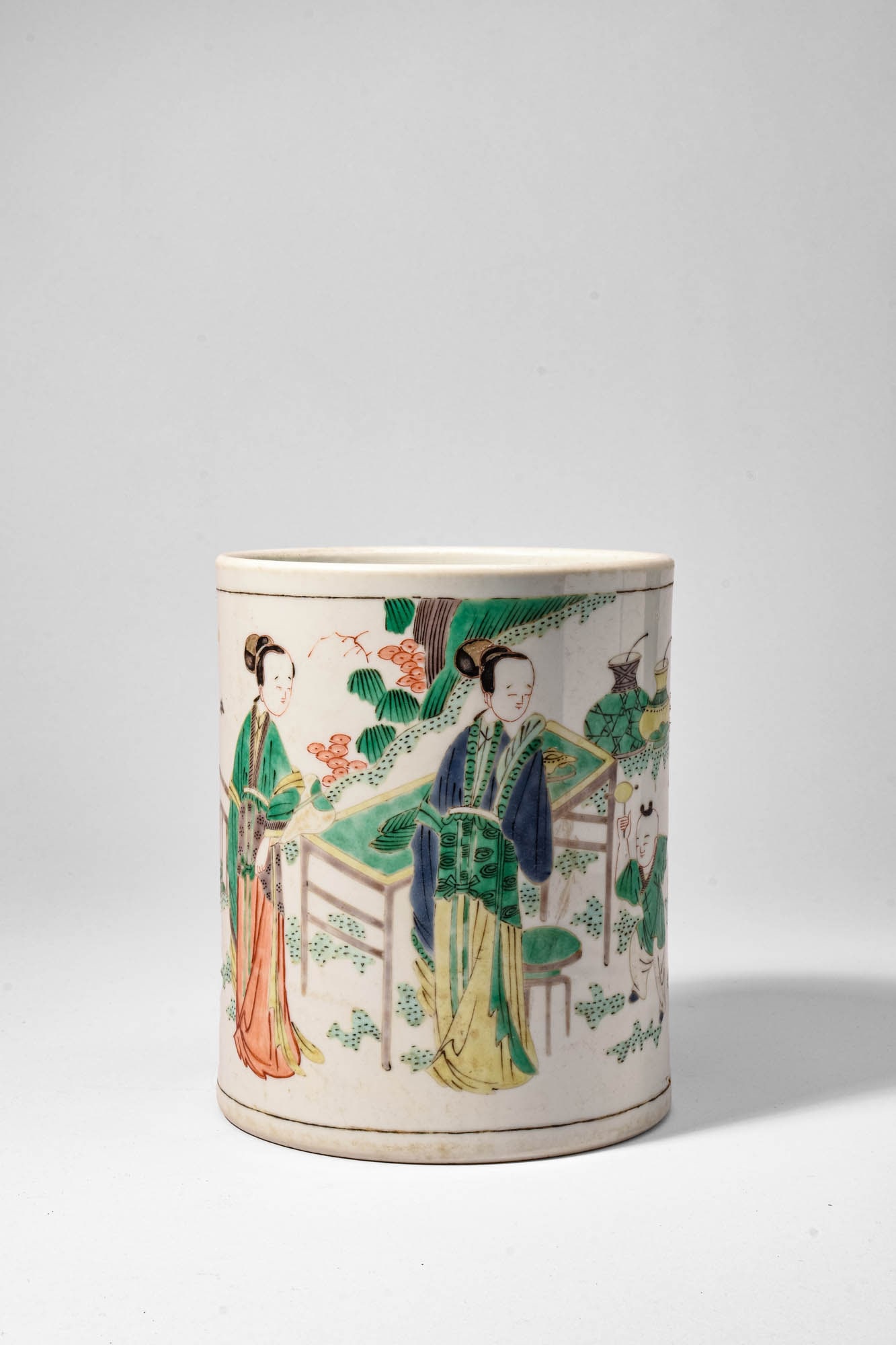 CHINESE FAMILLE VERTE FIGURAL PORCELAIN BRUSH POT (1 of 5)