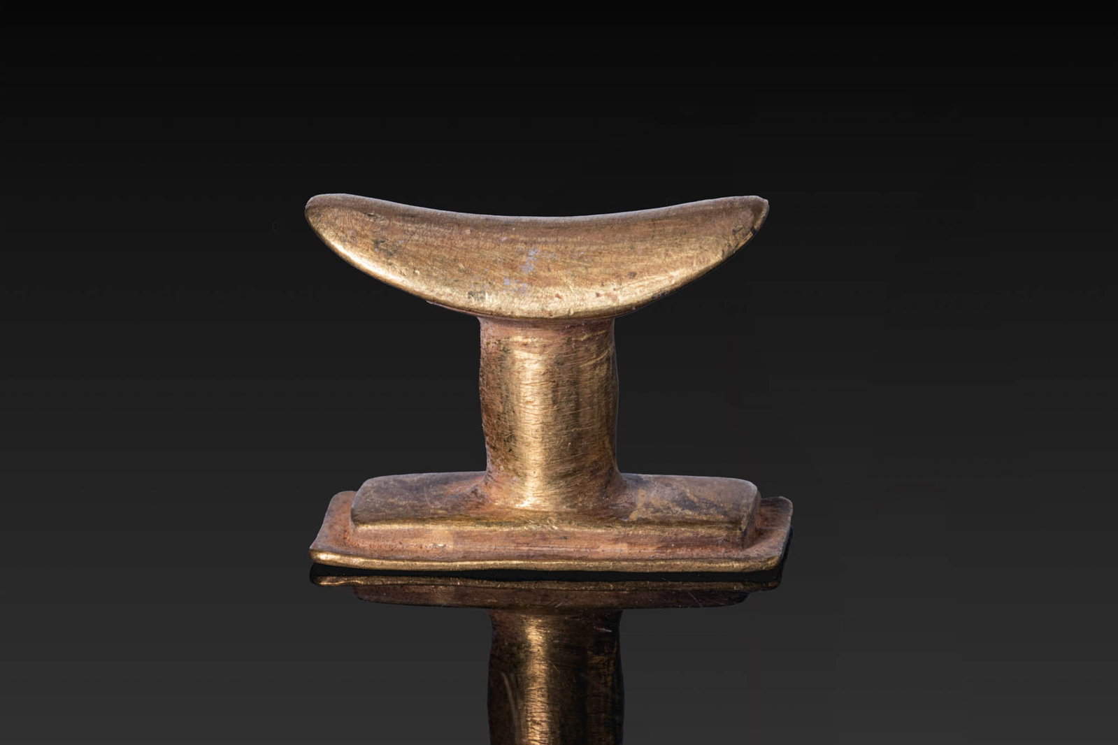 EGYPTIAN GOLD HEADREST-SHAPED AMULET (1 of 4)