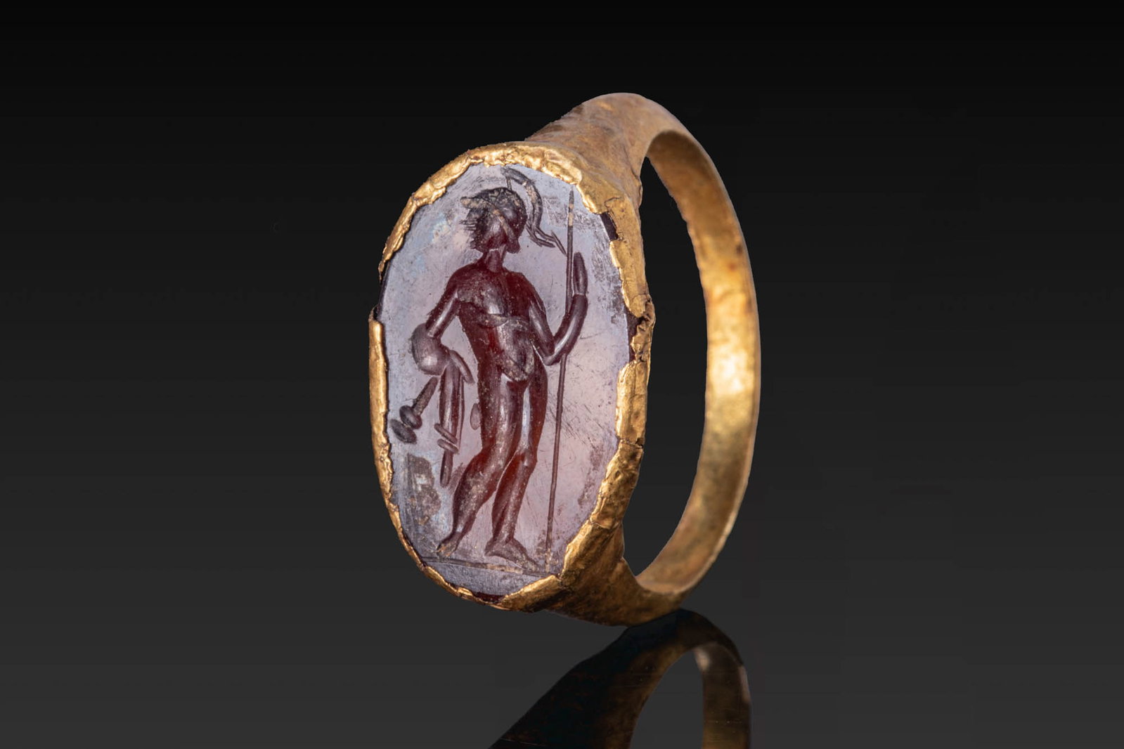ROMAN GOLD RING WITH GARNET INTAGLIO OF MARS (1 of 4)