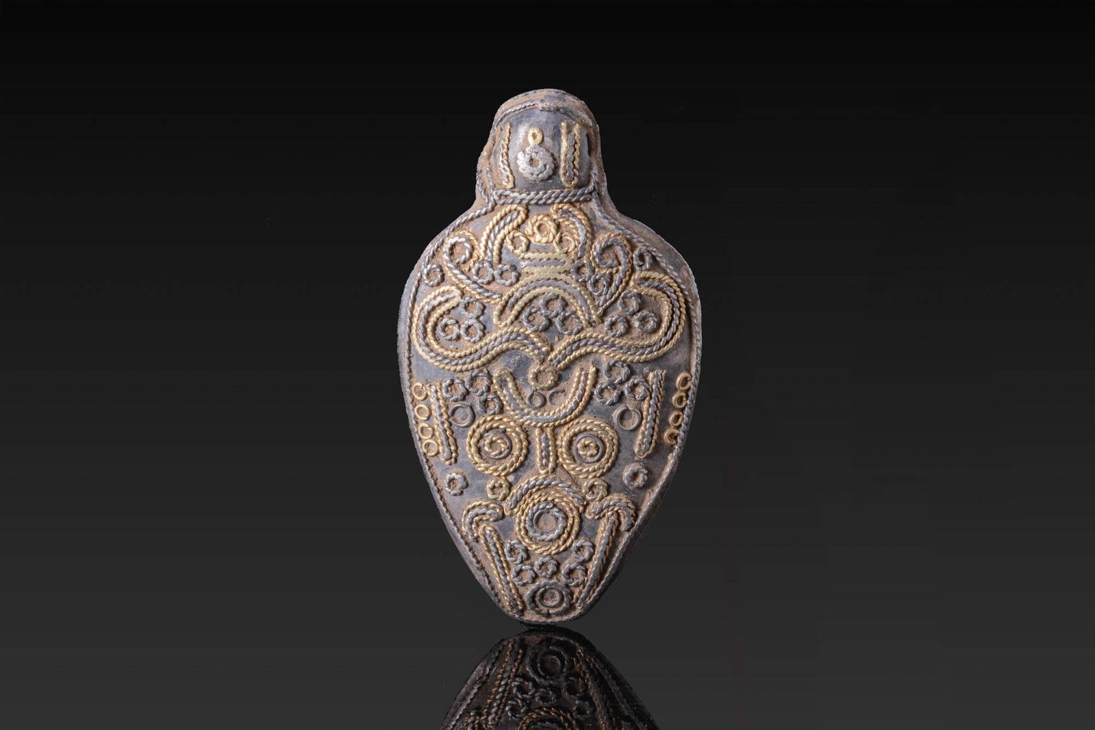 VIKING SILVER PENDANT WITH MASK OF ODIN (1 of 3)