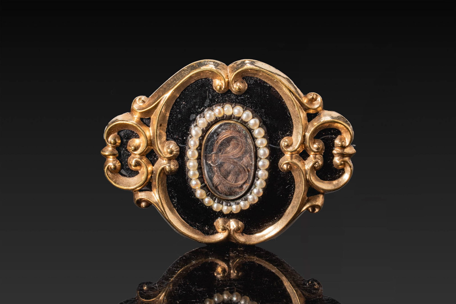 VICTORIAN GOLD, ENAMEL AND PEARL MOURNING BROOCH (1 of 3)