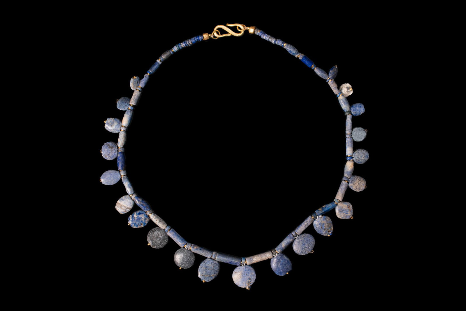 BACTRIAN LAPIS LAZULI NECKLACE WITH PENDANTS (1 of 3)