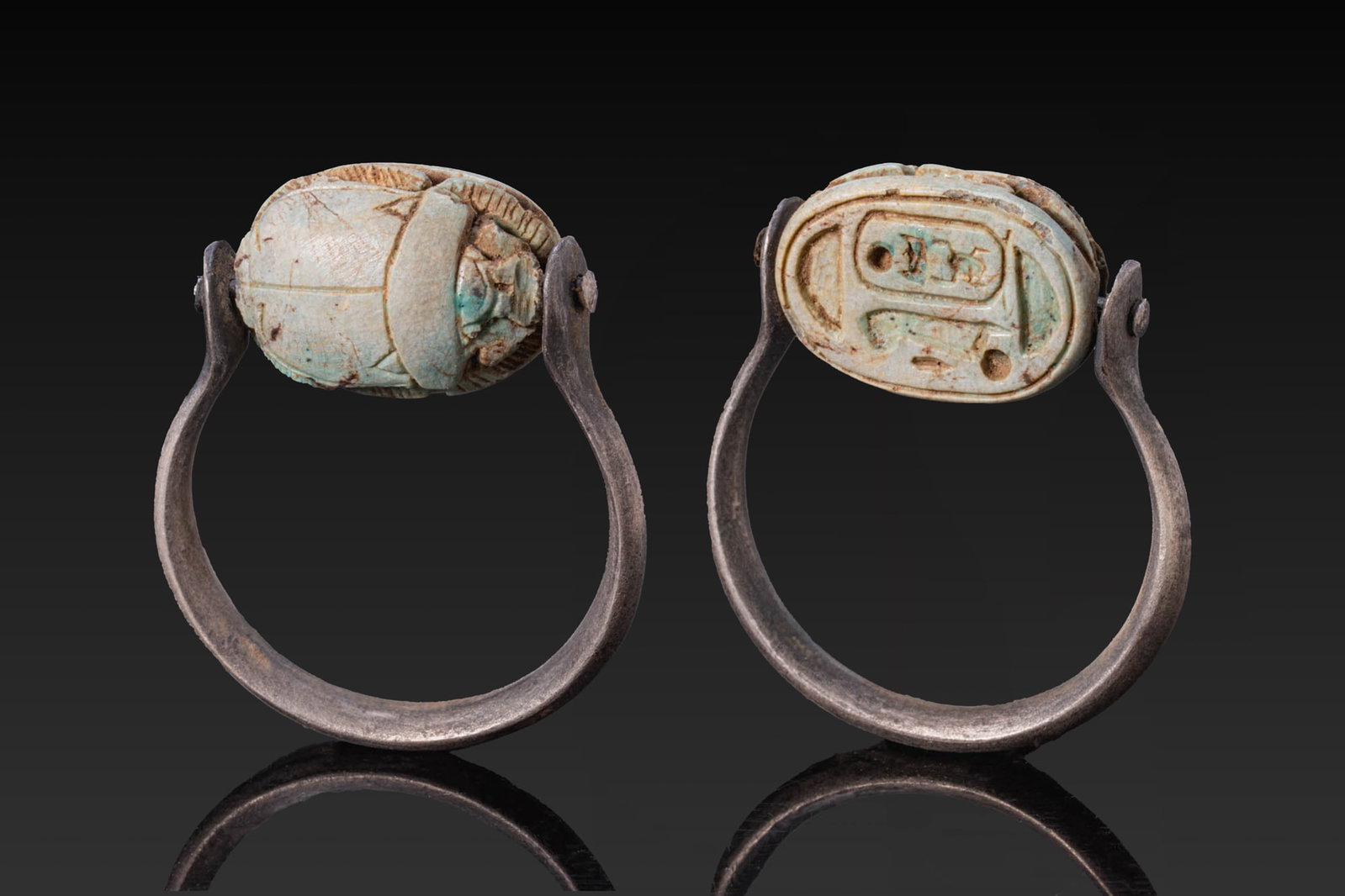 EGYPTIAN GLAZED STEATITE SCARAB WITH CARTOUCHE OF THUTMOSE III IN SILVER SWIVEL RING (1 of 6)