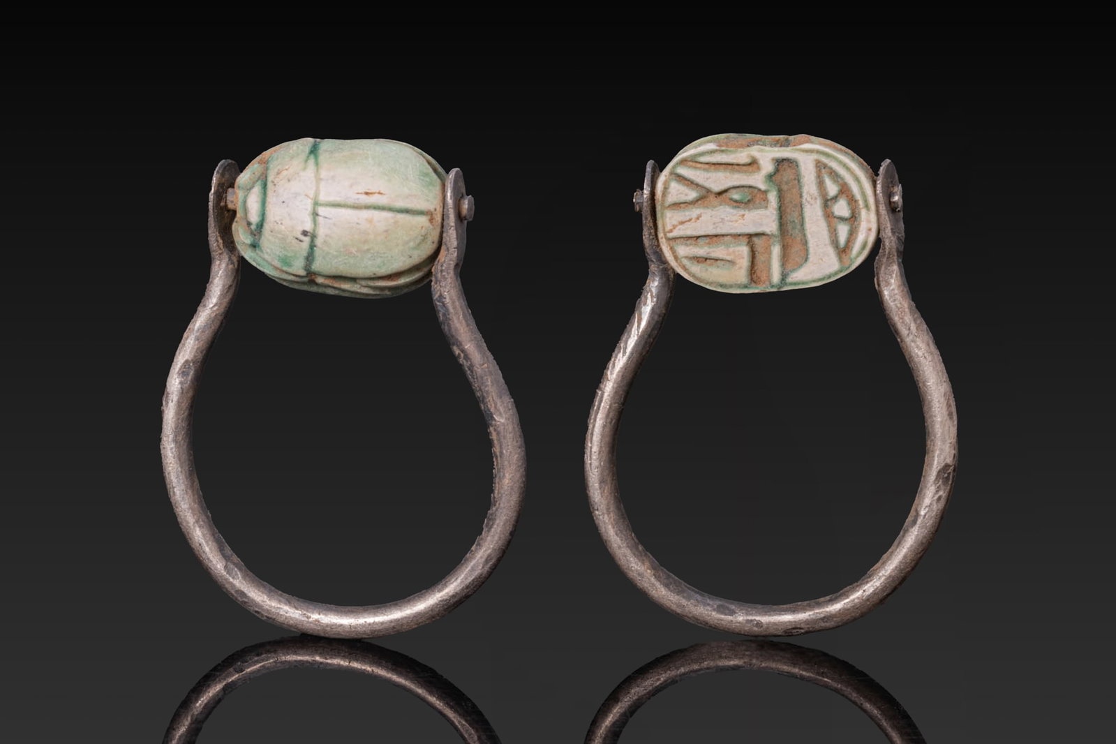 EGYPTIAN FAIENCE SCARAB WITH THE NAME OF OSIRIS IN SILVER SWIVEL RING (1 of 6)
