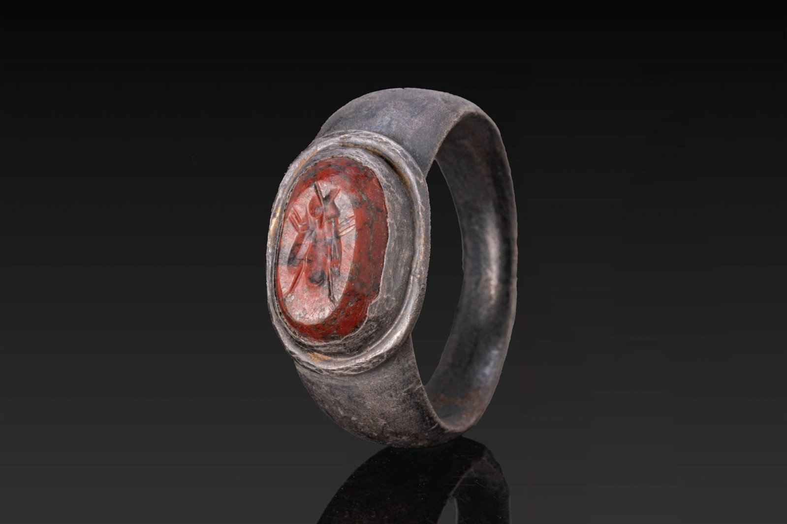 ROMAN RED JASPER INTAGLIO OF A FLY IN SILVER RING (1 of 5)