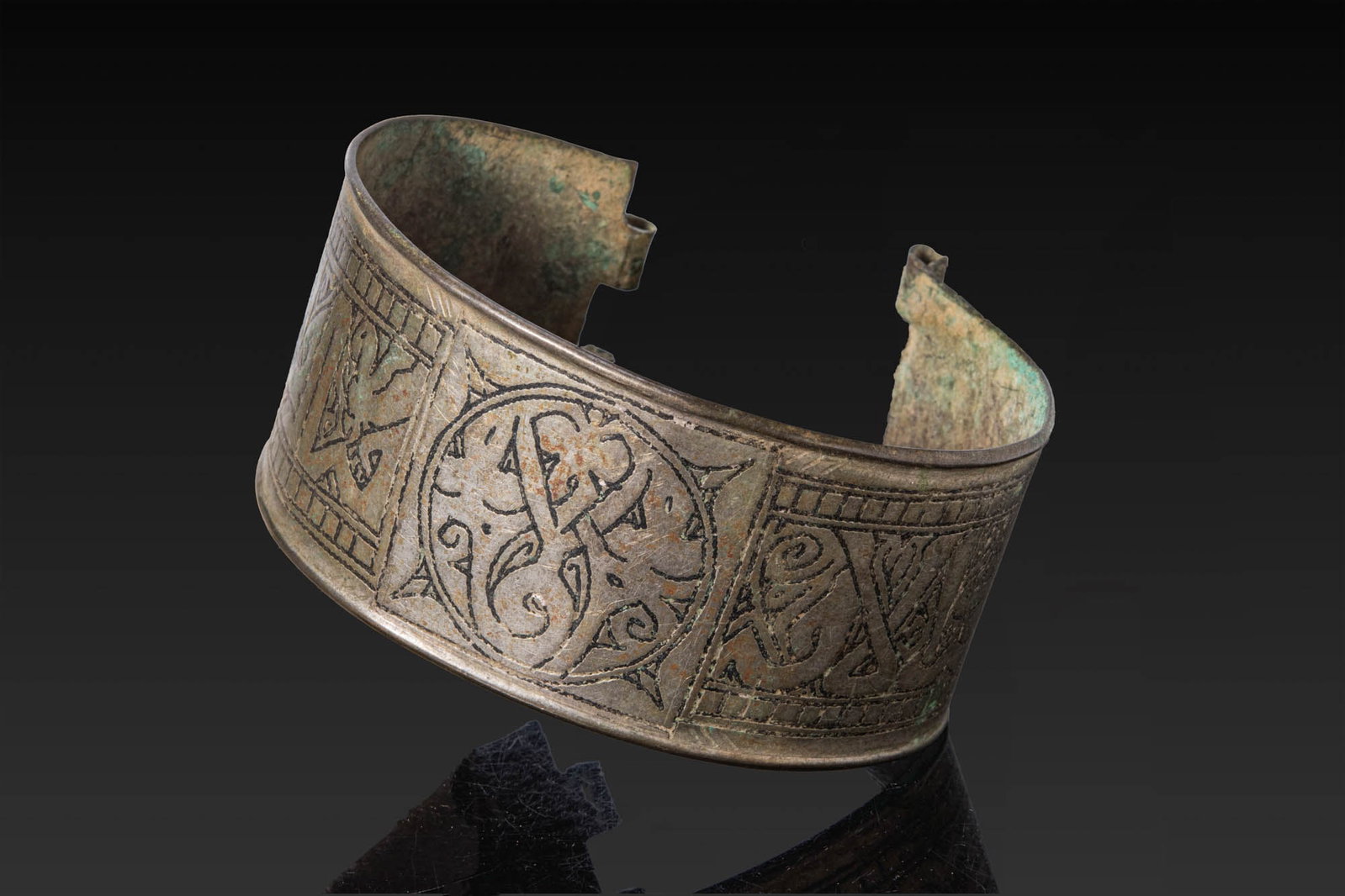 VIKING AGE SILVER AND NIELLO BRACELET WITH PSEUDO INSCRIPTION (1 of 5)