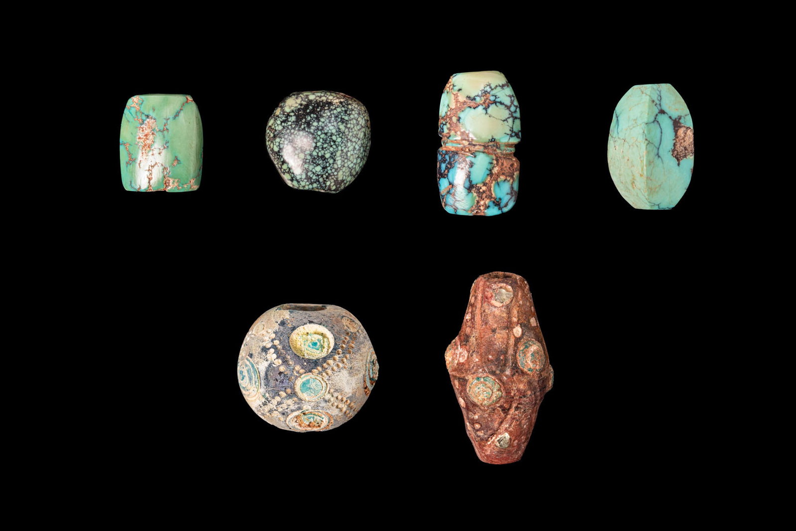 COLLECTION OF CHINESE POLYCHROME TURQUOISE AND GLASS EYE BEADS (1 of 3)
