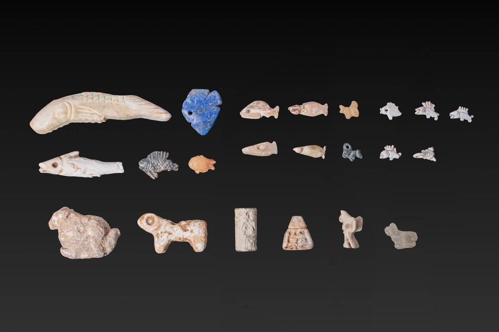 COLLECTION OF MESOPOTAMIAN SHELL AND STONE ANIMAL AMULETS, AND AN OLD BABYLONIAN CYLINDER SEAL - ORI (1 of 10)