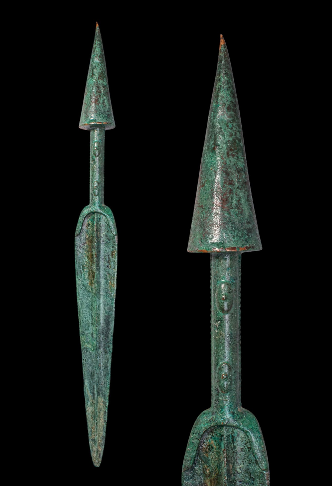 BRONZE AGE / EARLY GREEK PERIOD BRONZE DAGGER WITH CONICAL POMMEL (1 of 5)