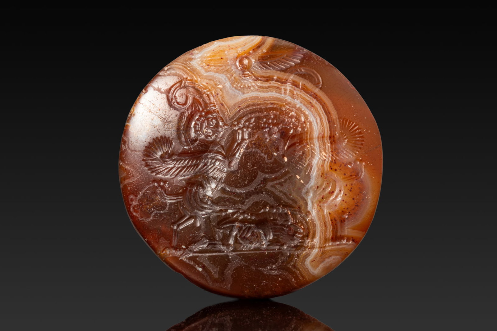NEO-ASSYRIAN AGATE SEAL WITH RAMPANT WINGED LIONS (1 of 4)
