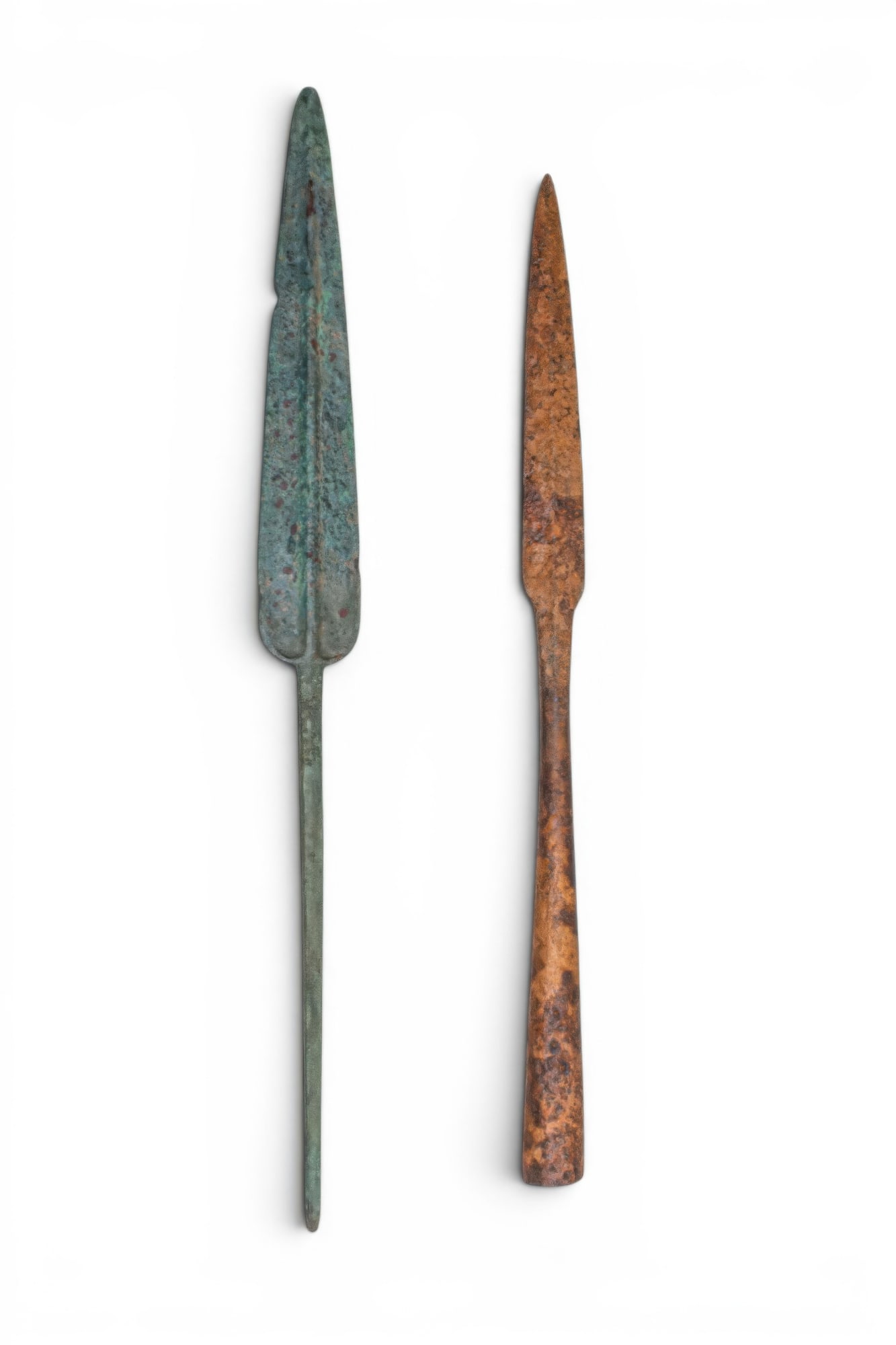 PAIR OF GREEK AND ROMAN SPEARHEADS (1 of 1)