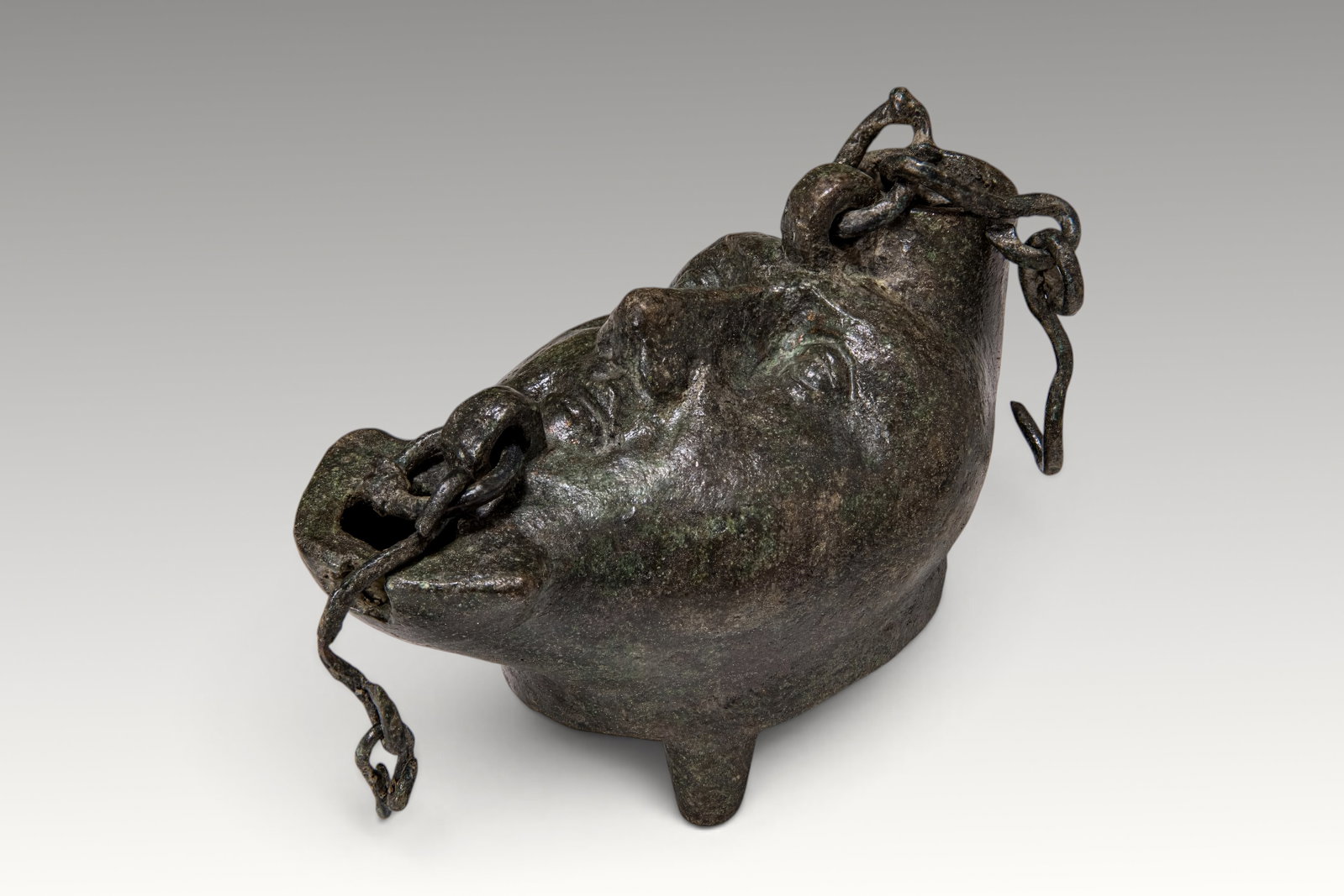 RARE ROMAN BRONZE MOON-SHAPED OIL LAMP (1 of 7)