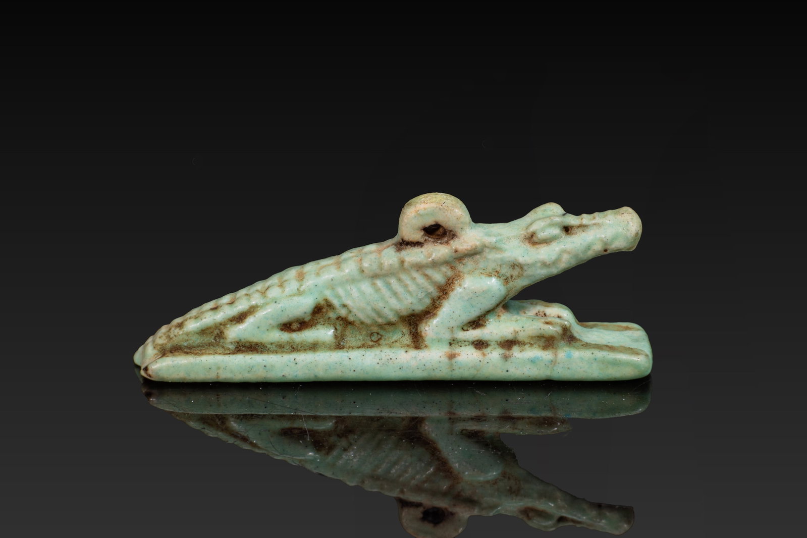 EGYPTIAN FAIENCE CROCODILE PENDANT AMULET (1 of 3)