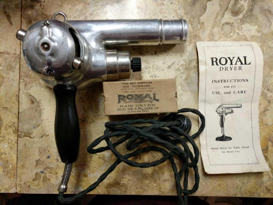 Retro Royal Chrome Hair Dryer (1 of 5)