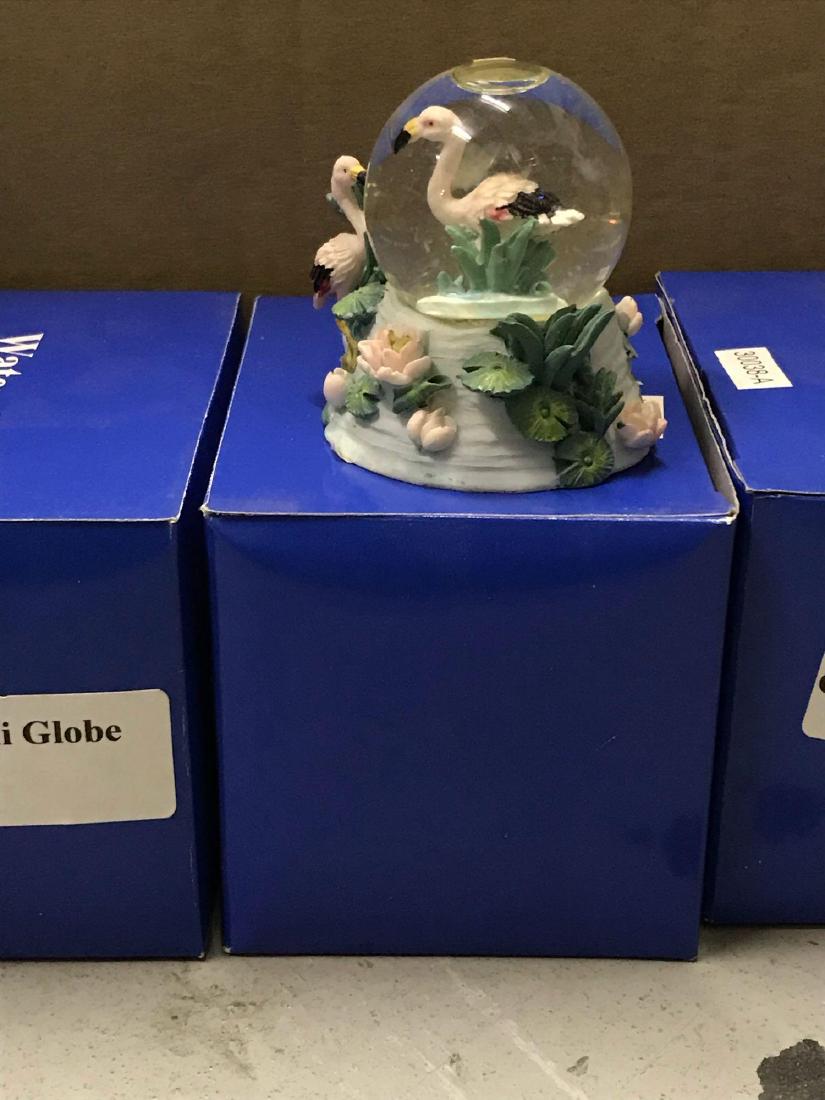 4 Flamingo Mini Snow Water Globes (1 of 5)