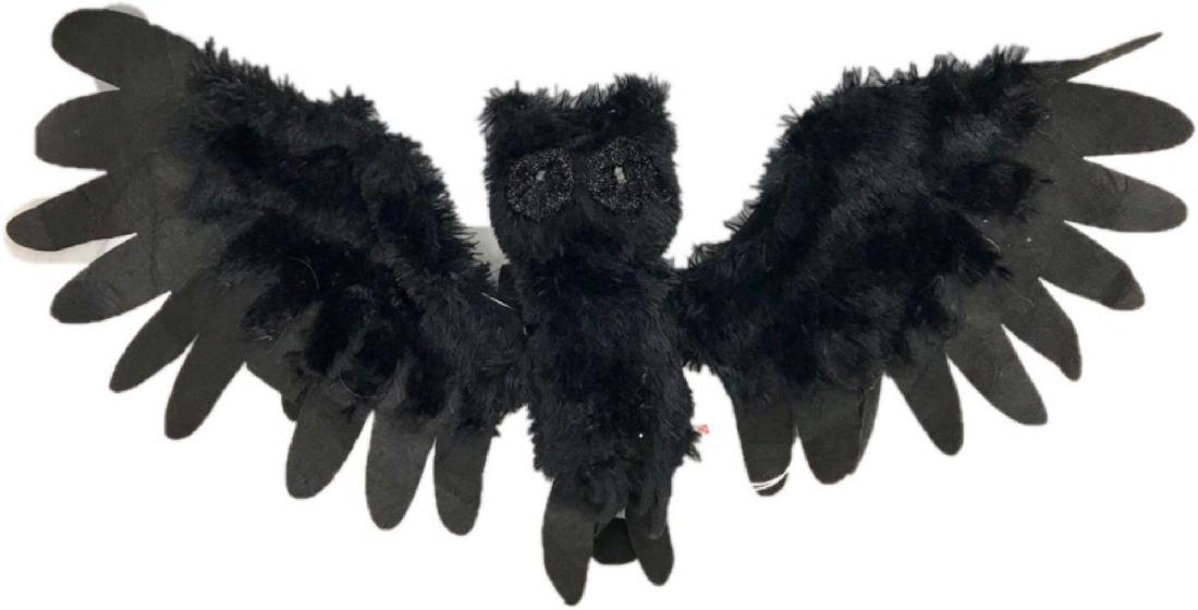 NOS - Halloween Decor - Screaming Bat -: Here is a NEW OLD STOCK Screaming Bat Halloween prop. This item is unused, clean, and ready to roll this Halloween Season. Size: 18". Halloween just wouldn't be the same without Bats, Spiders, and 
