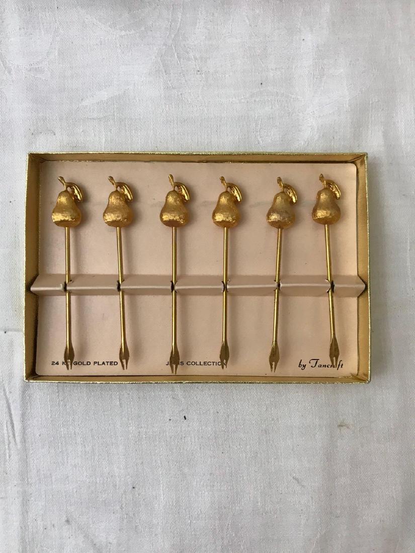 Vintage Tancraft 24K Gold Plated Hors d'oeuvres Set: Vintage Tancraft 24K Gold Plated Hors d'oeuvres Set; Lovely set from the Janis Collection comes with a total of 6 gold skewers featuring a pear topper. Box included. Each skewer measures at approximat