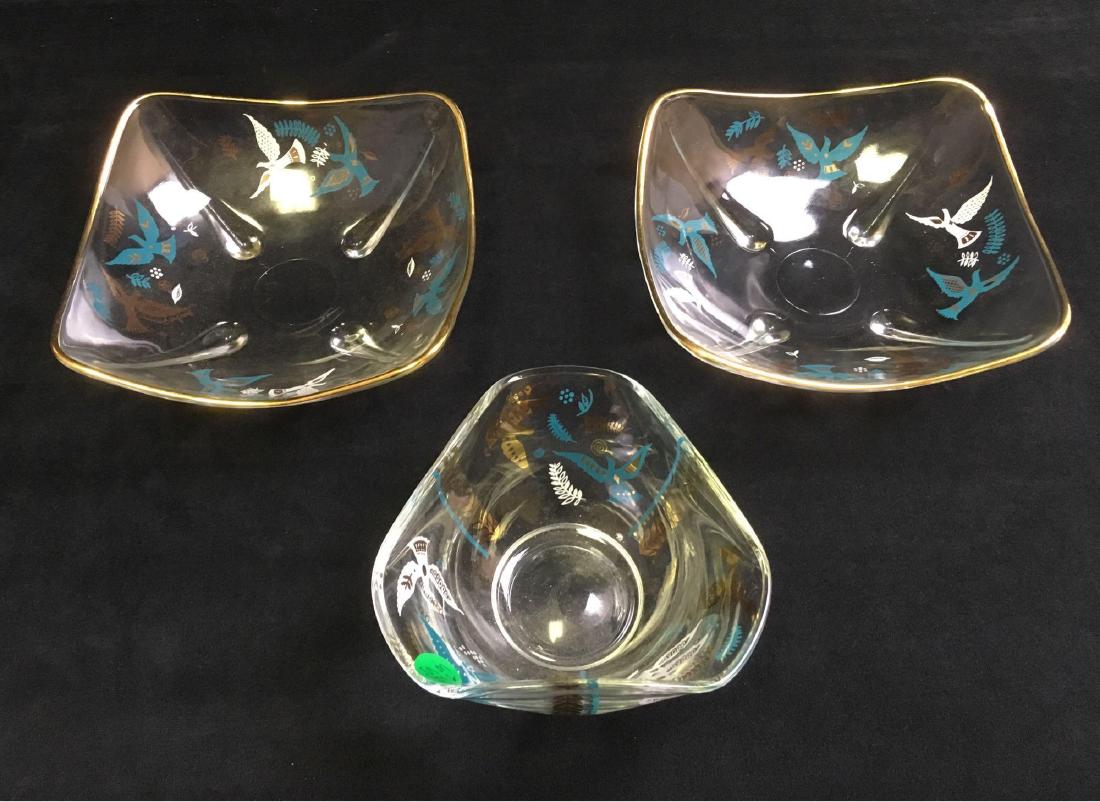 Lot of 3 Vintage Georges Briard Paradise Birds Candy or: Lot of 3 Vintage Georges Briard Paradise Birds Candy, Small Serving Dishes; the perfect set to impress your Mid CenturyÂ Modern friends. The two larger dishes show a gold rim accent. All show Mr. Br
