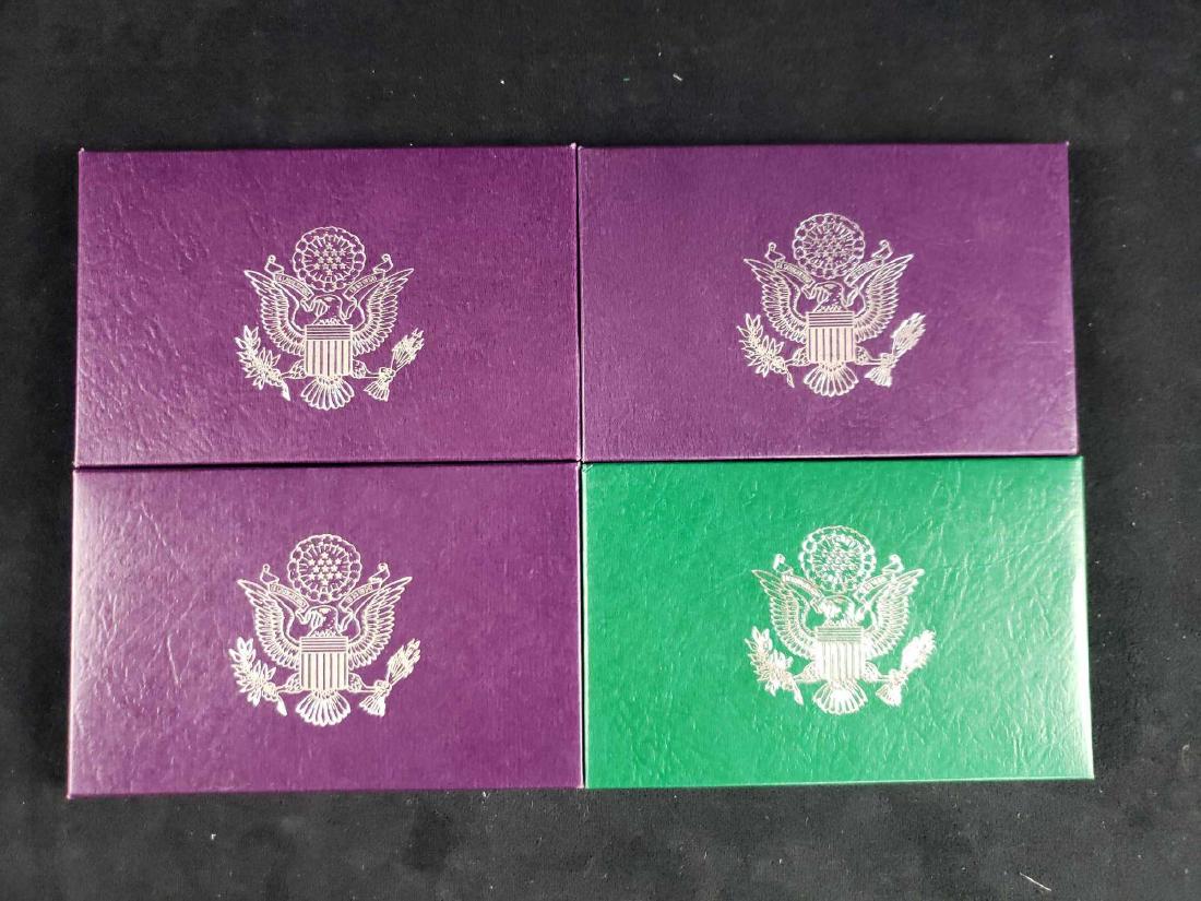 4 United States Mint Proof Sets 1991 1992 1993 1995: 4 United States Mint Proof Sets 1991 1992 1993 1995.Â This set of coins is in mint condition. All of the coins are in the original packaging which has never been opened. The lot includes the 1991, 1