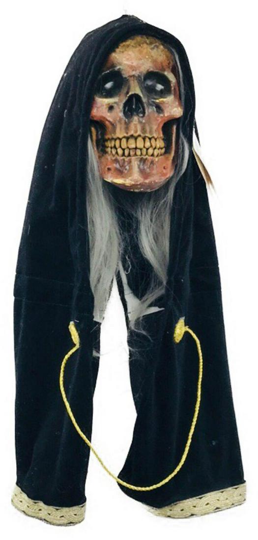 NOS - Halloween Decor - Sceaming Skull with Grey hair -: Here is a NEW OLD STOCK Halloween prop. This item is unused, clean, and ready to roll this Halloween Season. Size: approx 11"