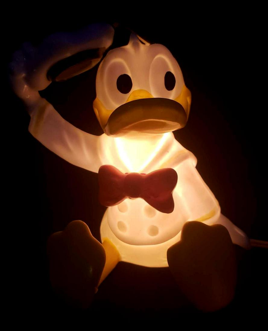 Schmid The Walt Disney Company Donald Duck Porcelain (1 of 9)