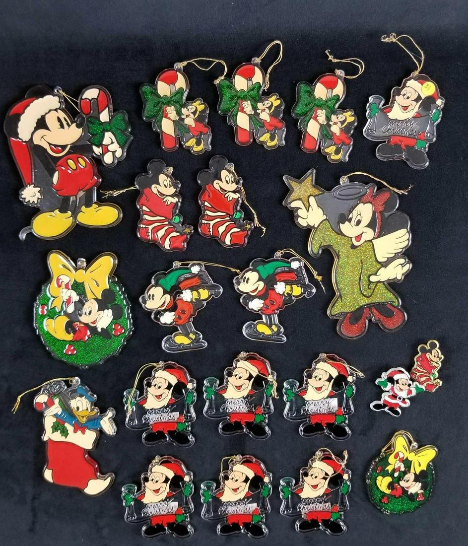 Vintage 1980s Mickey Mouse And Friends Acrylic: Perspex Disney Christmas Tree decorations. These are designs that are textured on one side and smooth on the other. Ornaments show Mickey Mouse, Donald Duck and Minnie Mouse. Larger ornaments are appr