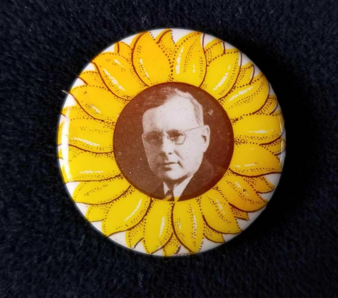 Vintage 1936 Alf Landon For Sunflower President Pin: Governor of Kansas, Alf LandonÂ sought the Republican presidential nomination opposing the re-election of FDR. Pin is in good, vintage condition with only some light expected rust on the back. Pin i