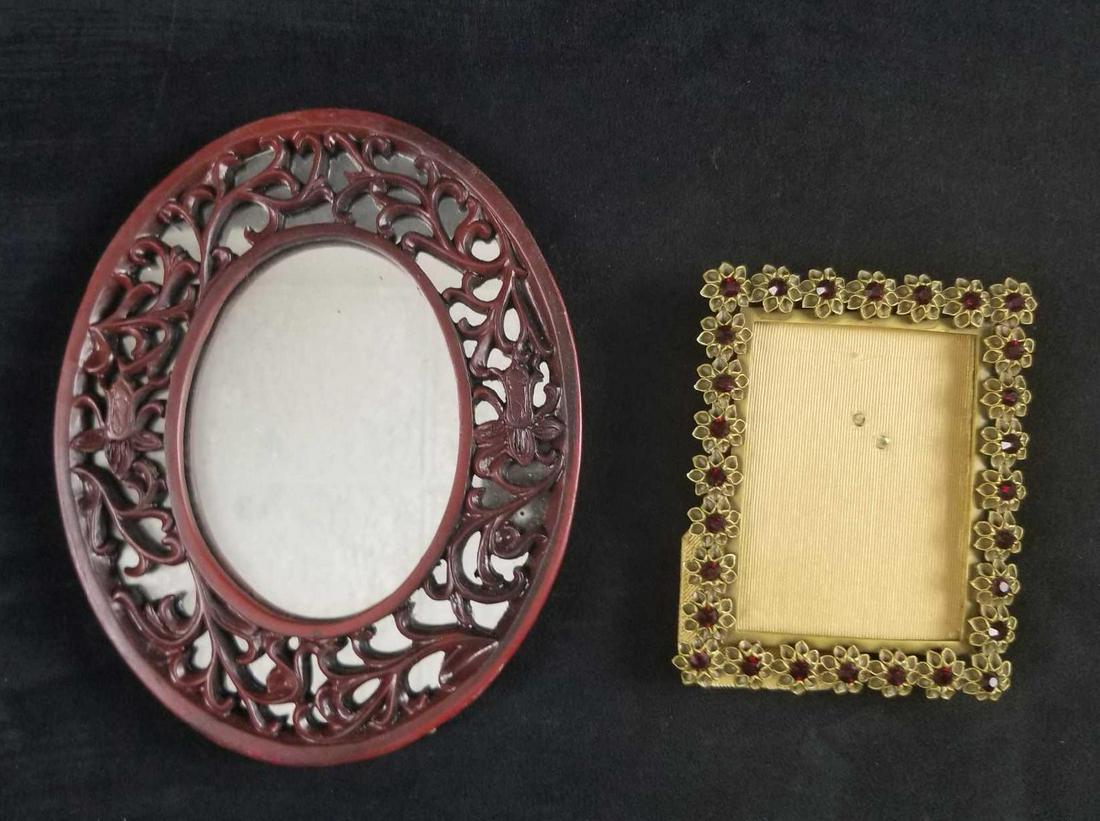 Vintage Picture Frame Mirror Square Oval Wood Metal Red: Vintage Picture Frame Mirror Square Oval Wood Metal Red Ruby Small Home Decor Mixed Lot This charming mixed lot of picture frames are in good condition with no known chips, cracks or scratches. There 