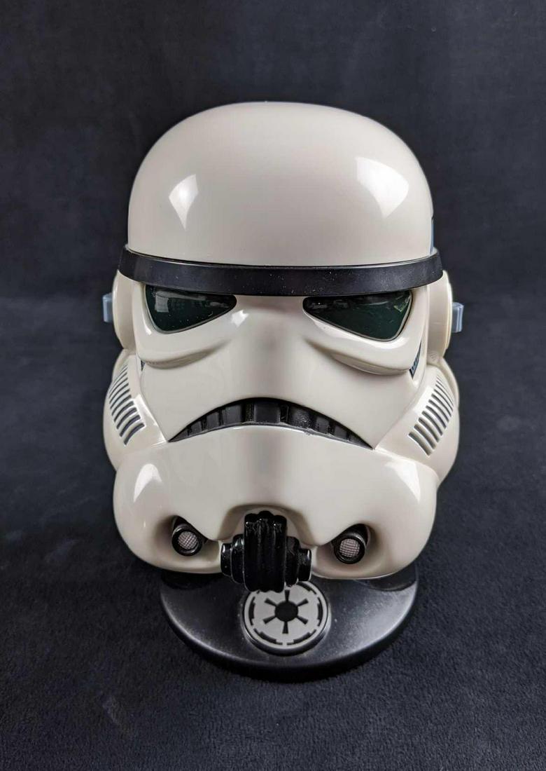 Rare Stormtrooper Mini Helmet Riddell Star Wars 1997: Star Wars Trilogy Collection Authentic Miniature Helmets Stormtrooper. Item is .45 Scale. This mini helmet is fully accurate inside and out for the ultimate replica! Includes metal stand and paperwork
