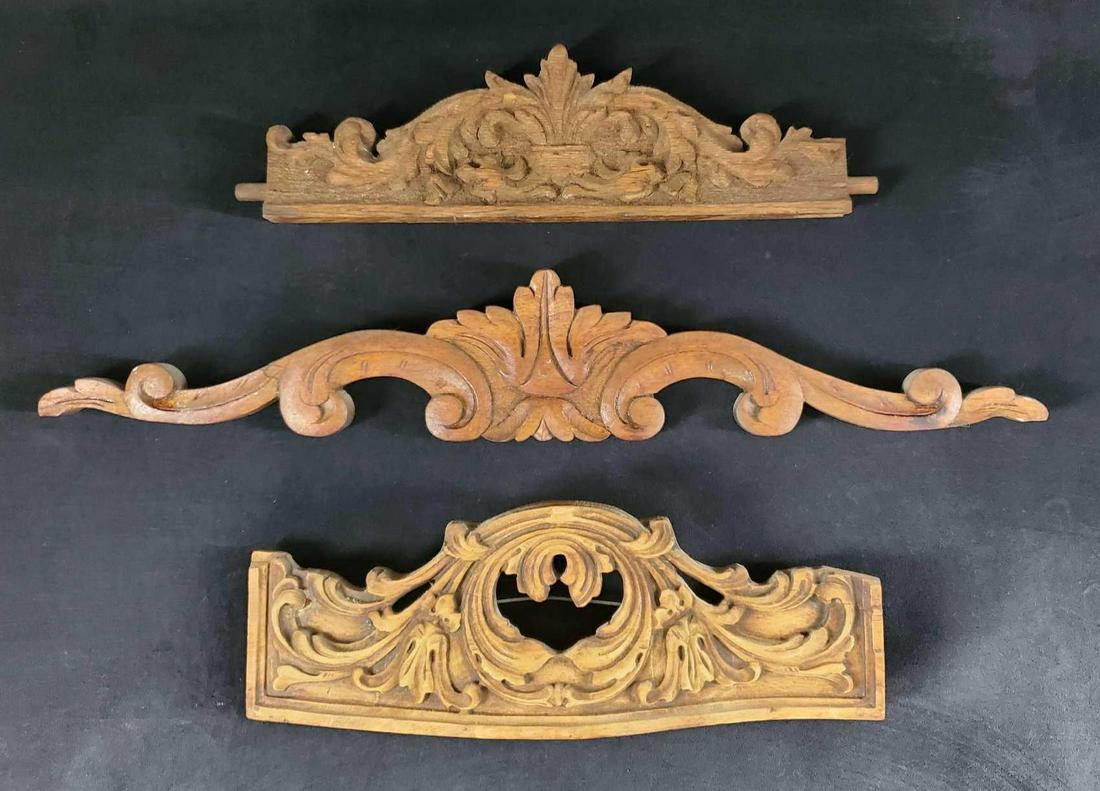 Hared Carved Sculptural Wall And Door Decor: Hand carved sculptural wooden art that look good hung over doors, walls or even with other art. Pieces are approx 16" to 26" across and are in good, used condion with only minor scuffs and cracks whic