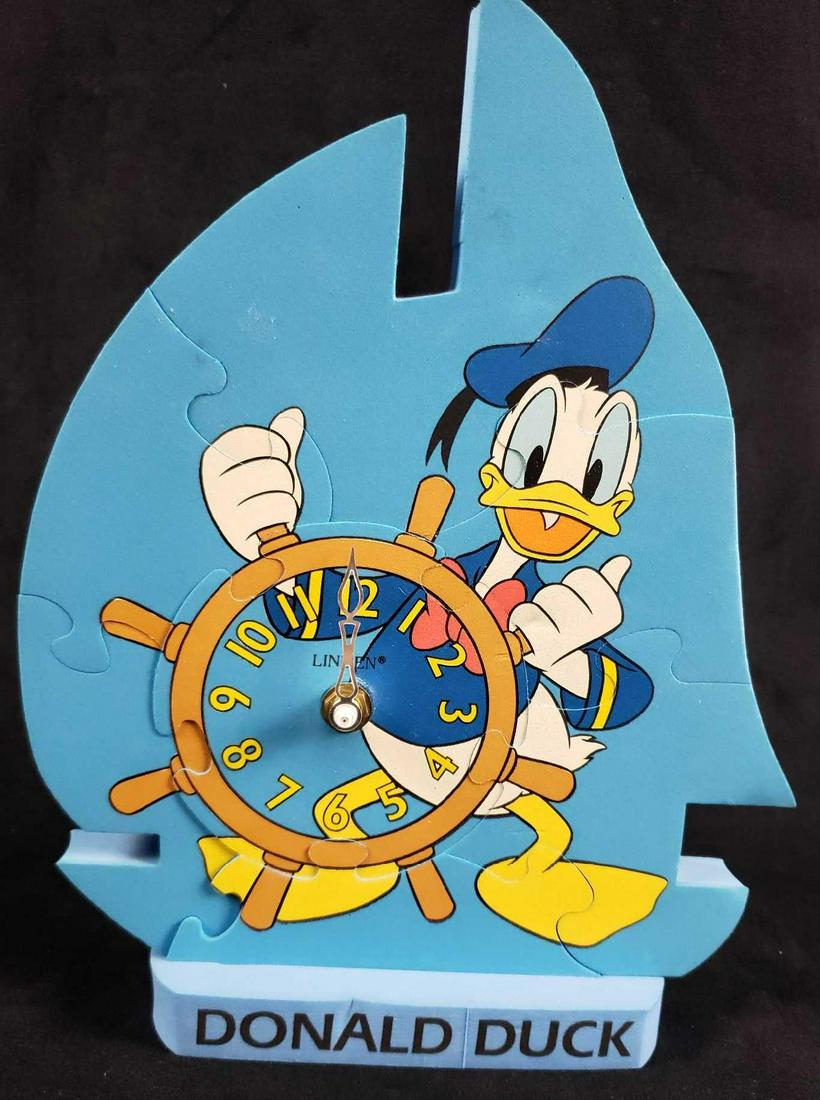 Rare Vintage Disney Foam Linden Donald Duck Puzzle: Rare Vintage Disney Foam Linden Donald Duck Puzzle Clock. This vintage Disney puzzle clock is in great used condition. The clock has no known obvious damage. The clock is untested and likely needs new