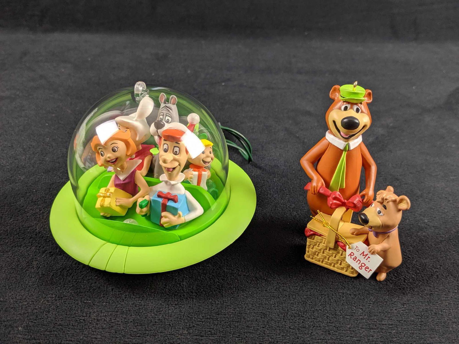 Hallmark Keepsake Jetsons And Yogi Bear Ornaments (1 of 8)