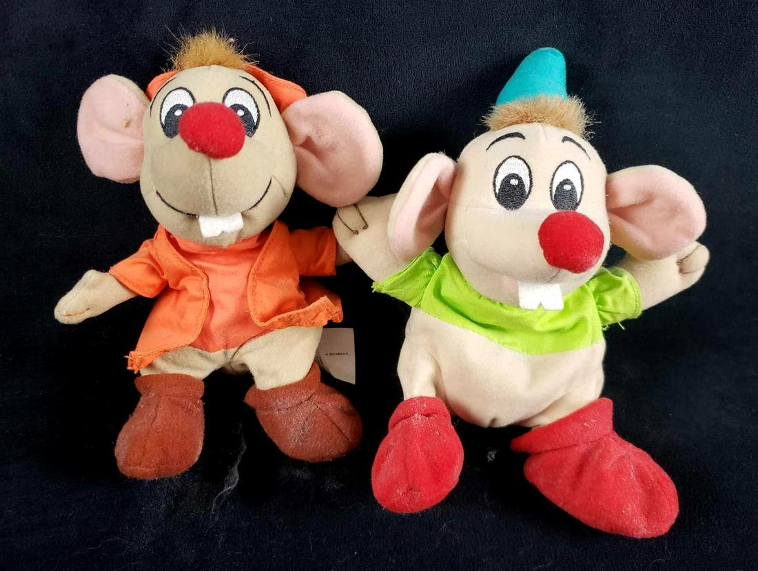 Rare Vintage Cinderella Gus and Jaq Mice Bean Bags: Vintage Cinderella Gus and Jaq Mice Bean Bags. This set of Cinderella themed plush bean bags is in overall good to great used condition. The mice show some minor issues such as dust, but have no known