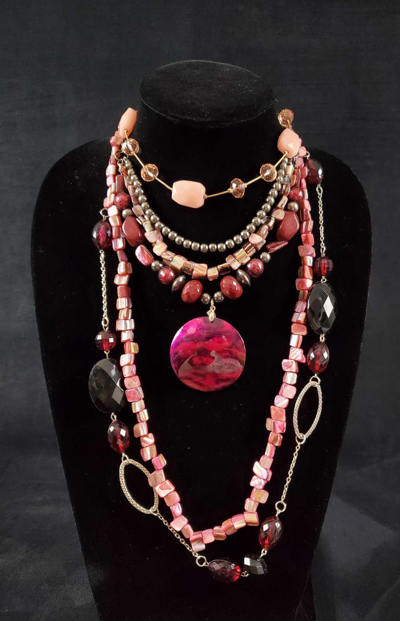 4 Piece Pink Magenta Vintage Jewelry Lot (1 of 8)