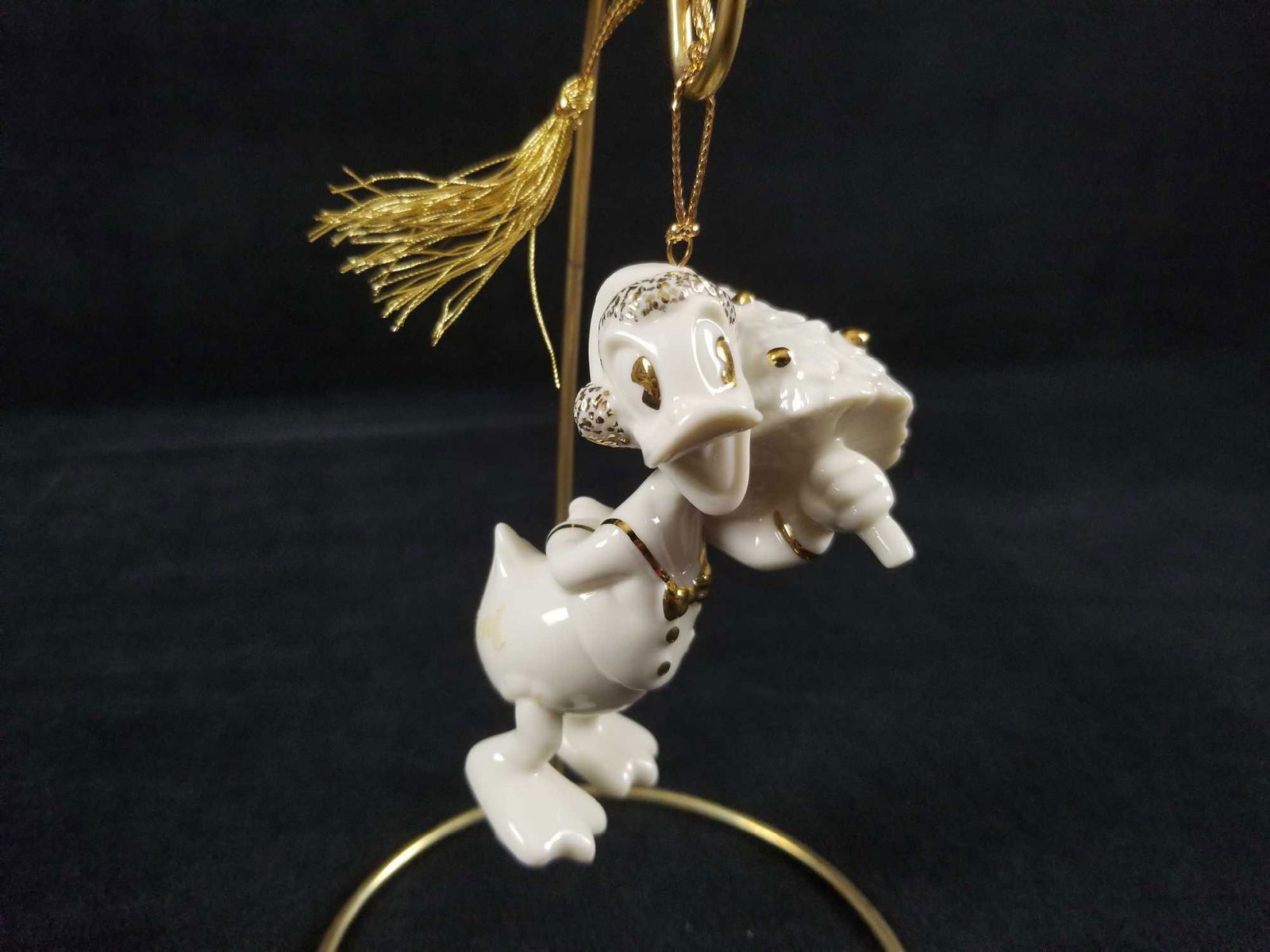Lenox Disney Ornament Donald Duck 24 Karat Gold Totin (1 of 7)