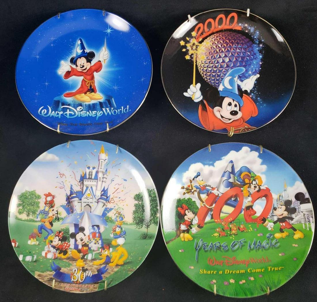 Lot of 4 Vintage Disney Commemorative Plates A (1 of 7)