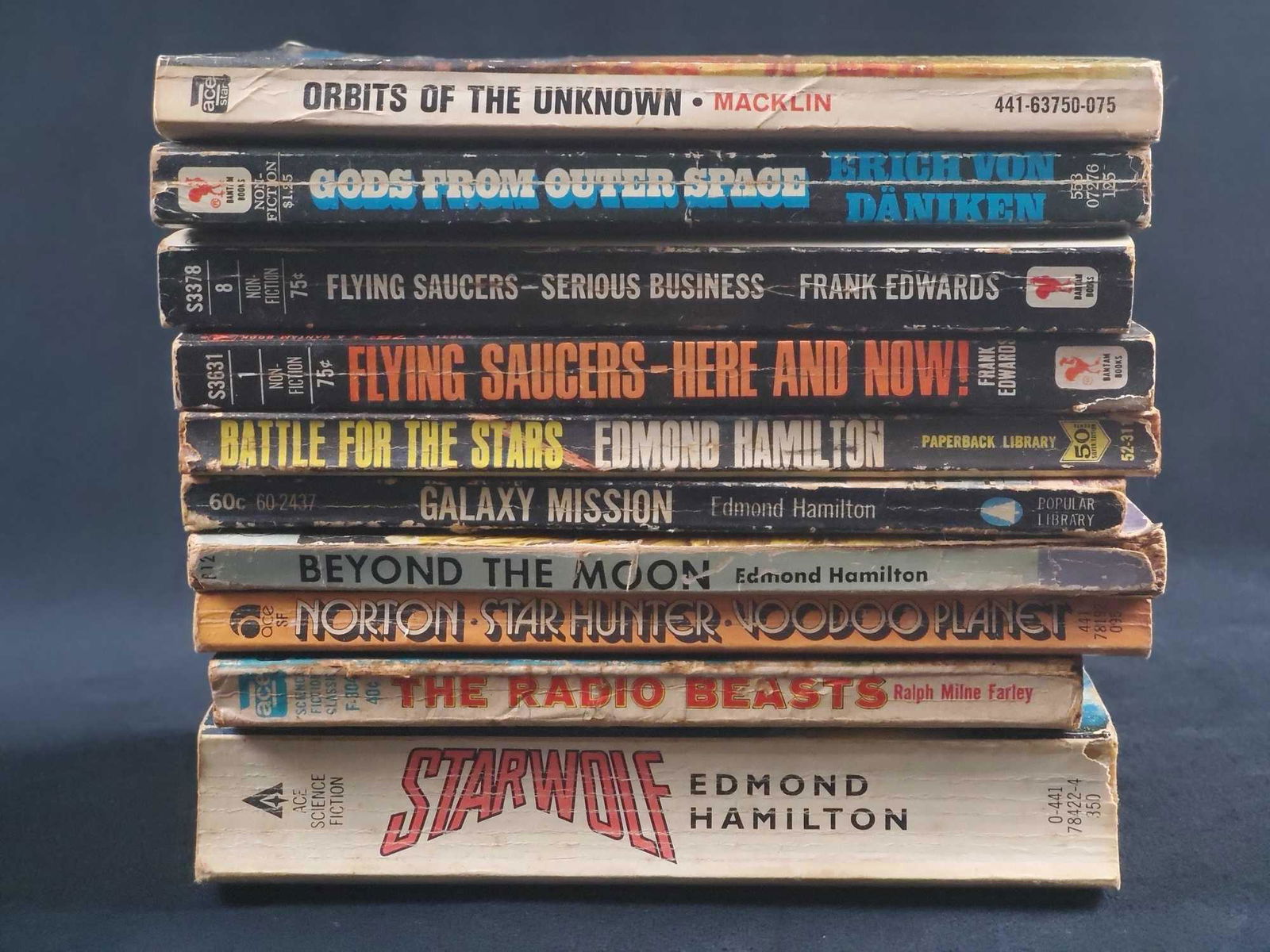 Science Fiction Space Lover 10 Piece Book Lot (1 of 13)