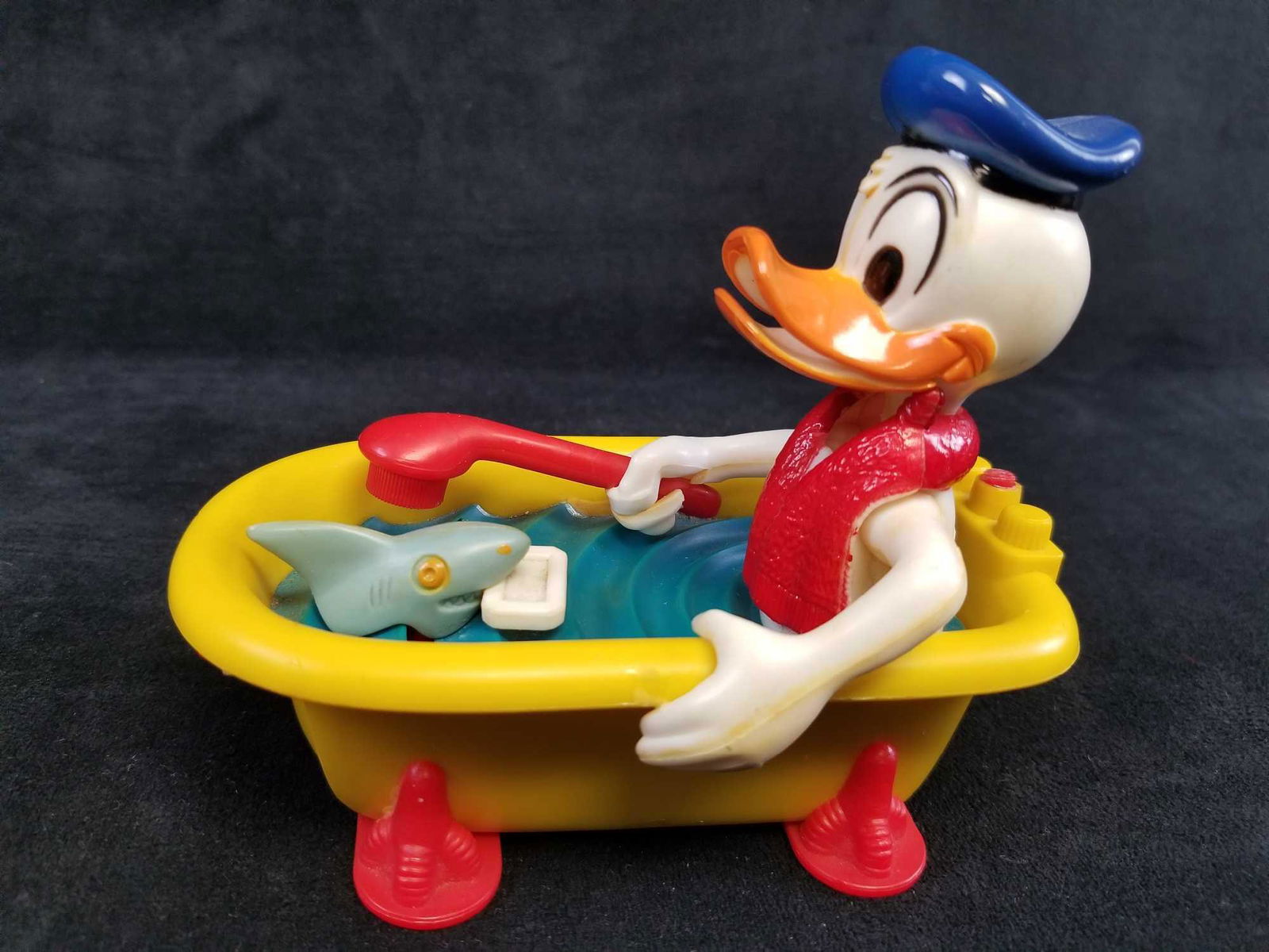 Vintage 1977 kohner Disney Bathing Donald Duck Come (1 of 6)