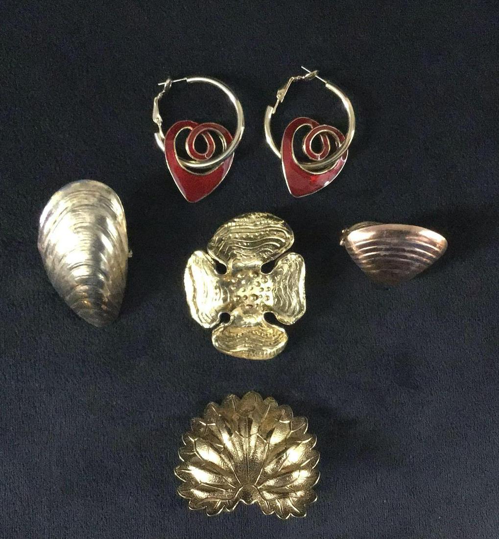 vintage earrings and brooches