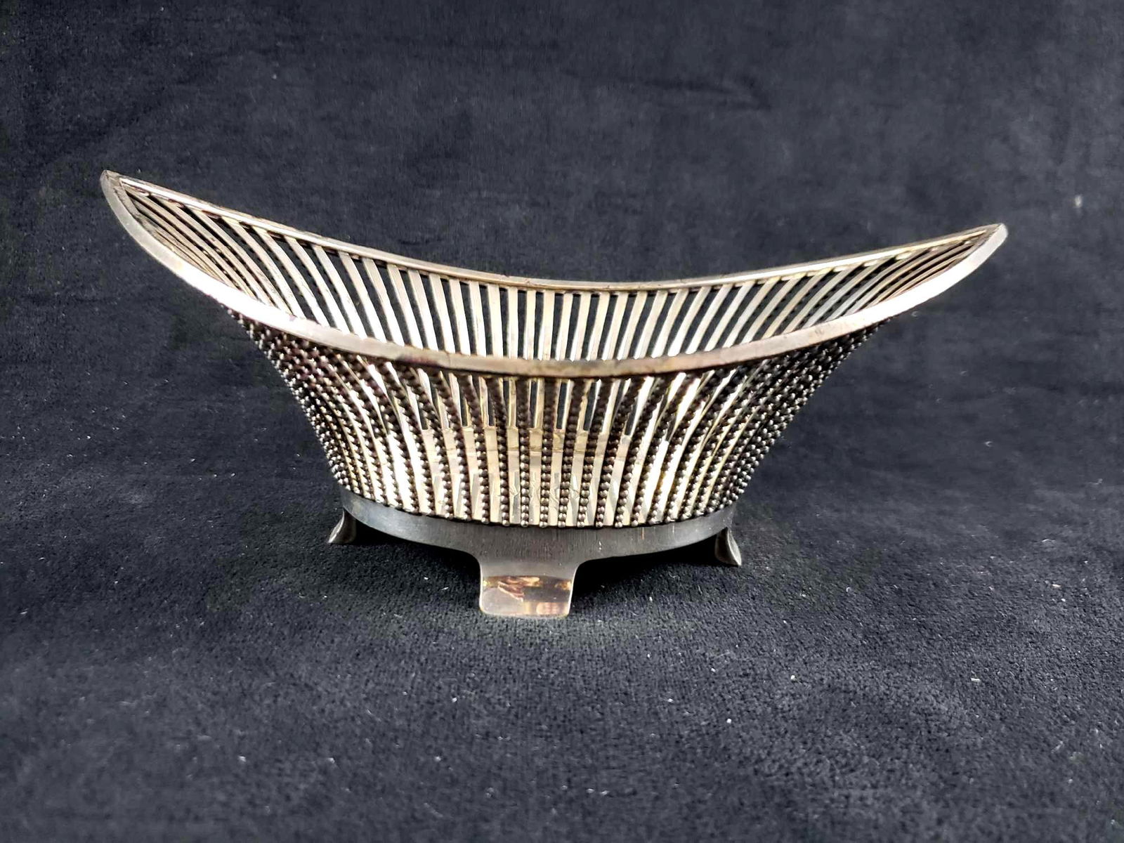 Vintage Sterling Silver Candy Nut Dish Jun 17 2020 Rapid Estate Liquidators And Auction Gallery In Fl