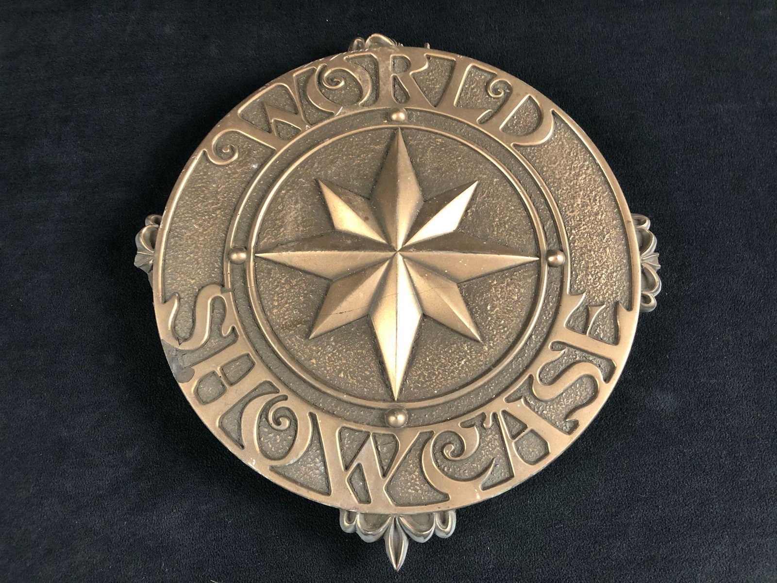 Authentic Epcot "World Showcase" Trash Can Emblem (1 of 5)