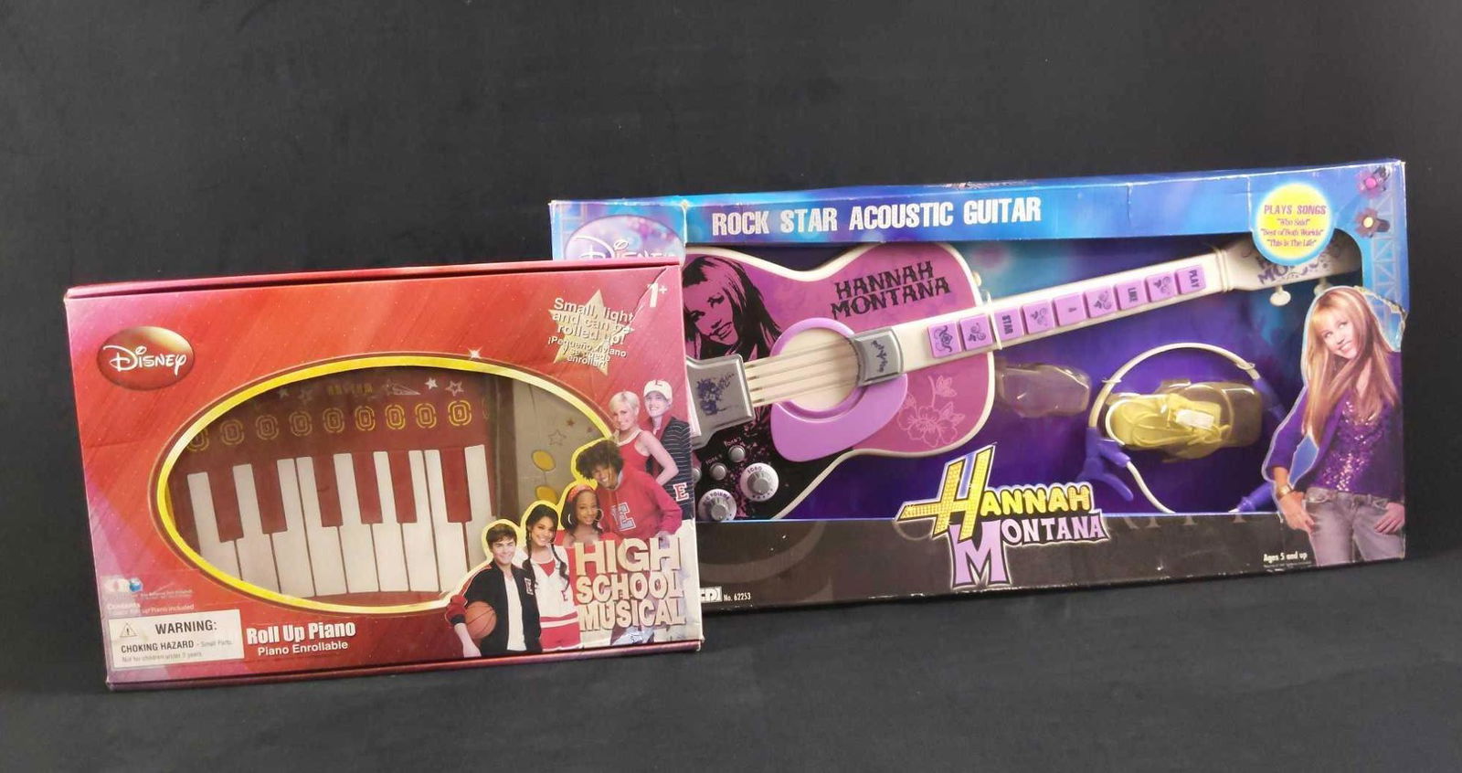 Disney Hannah Montana Guitar And HS Musical Piano (1 of 7)