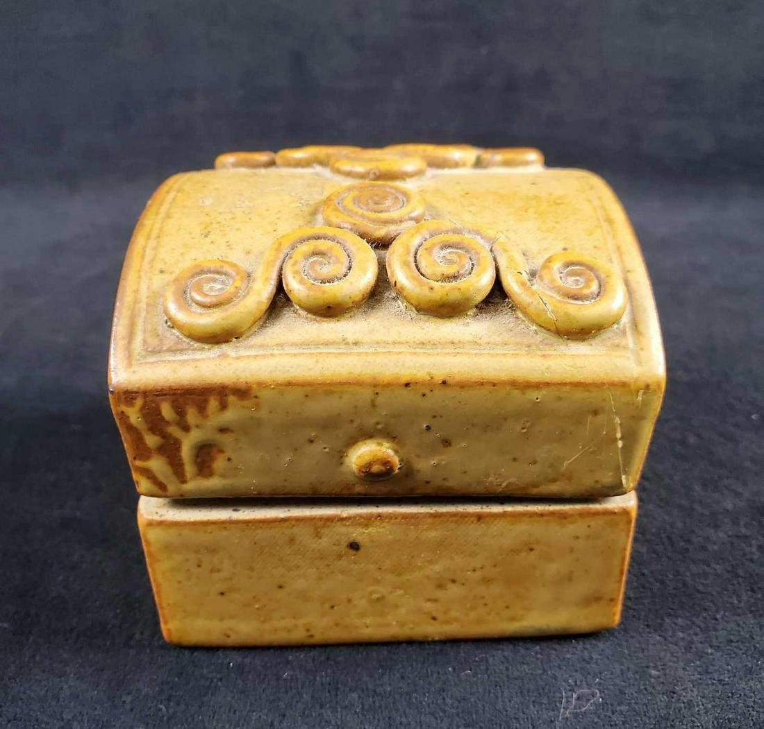 Hand Made Vintage Ceramic Trinket Box (1 of 7)