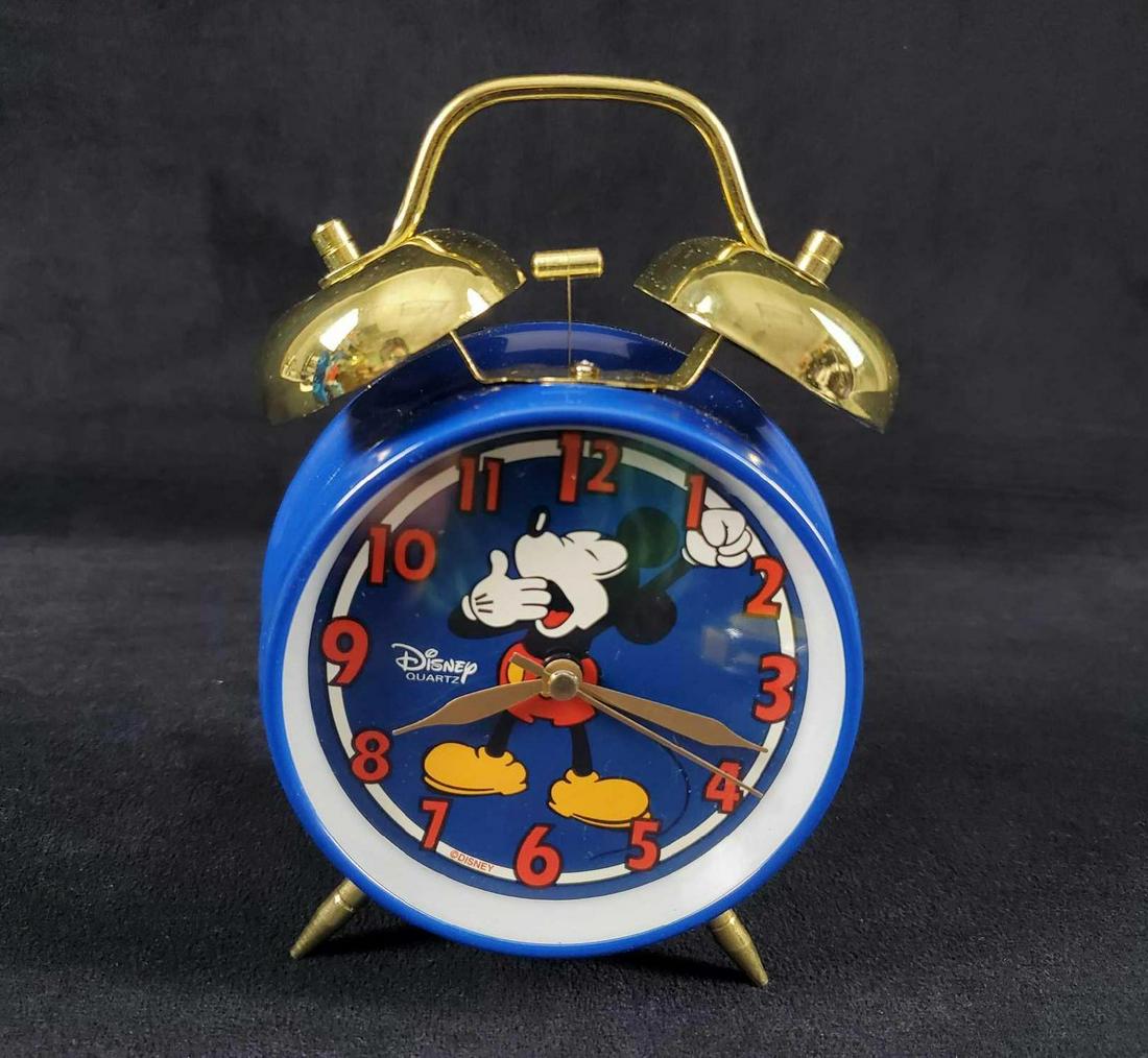 Disney Timeworks Yawning Mickey Mouse Alarm Clock (1 of 6)