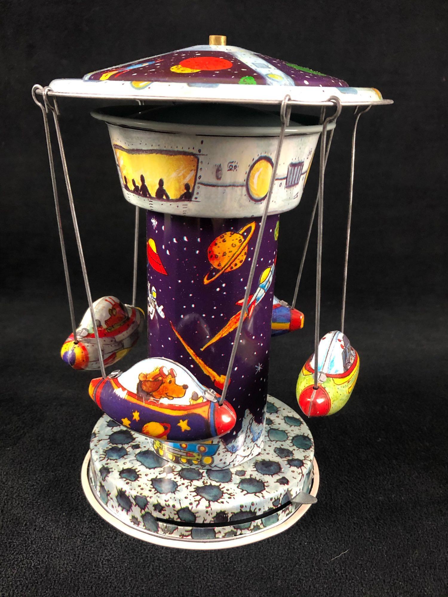 Vintage Schylling Collectors Series Windup Tin Toy (1 of 12)