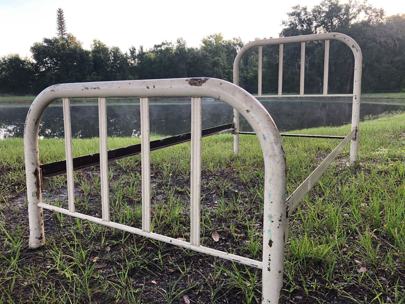 Classic Barn White Antique Metal Twin Bed Frame W/: Classic Antique Metal Twin Bed Frame W/ Rails.This frame is in distressed but solid condition with some paint loss and chipping. Very easy to assemble rails are in great condition. Measurements are Fo