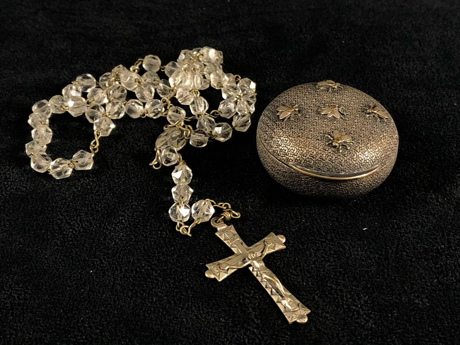 Vintage Silver Plated Crucifix & Snuff Box / Compact (1 of 11)